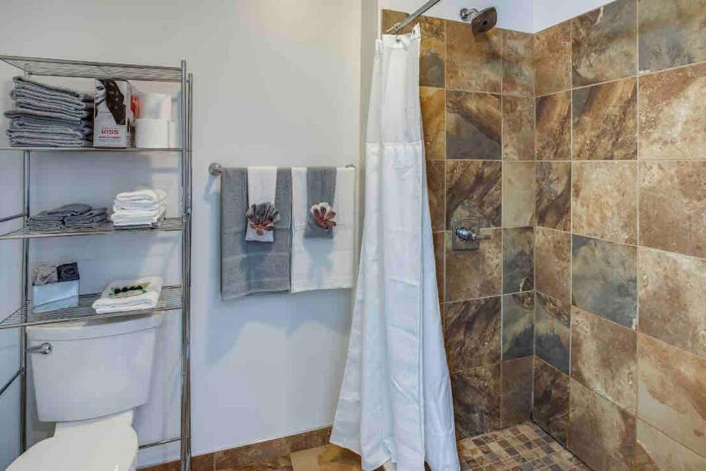 Appartamento Ny Style Centric Loft With King Bed By Park Av. Rochester